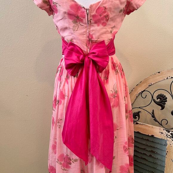 SOLD SOLD SOLD 1950s Jane Parker Vintage Pink Floral Bow Betty Dress - Picture 7 of 12